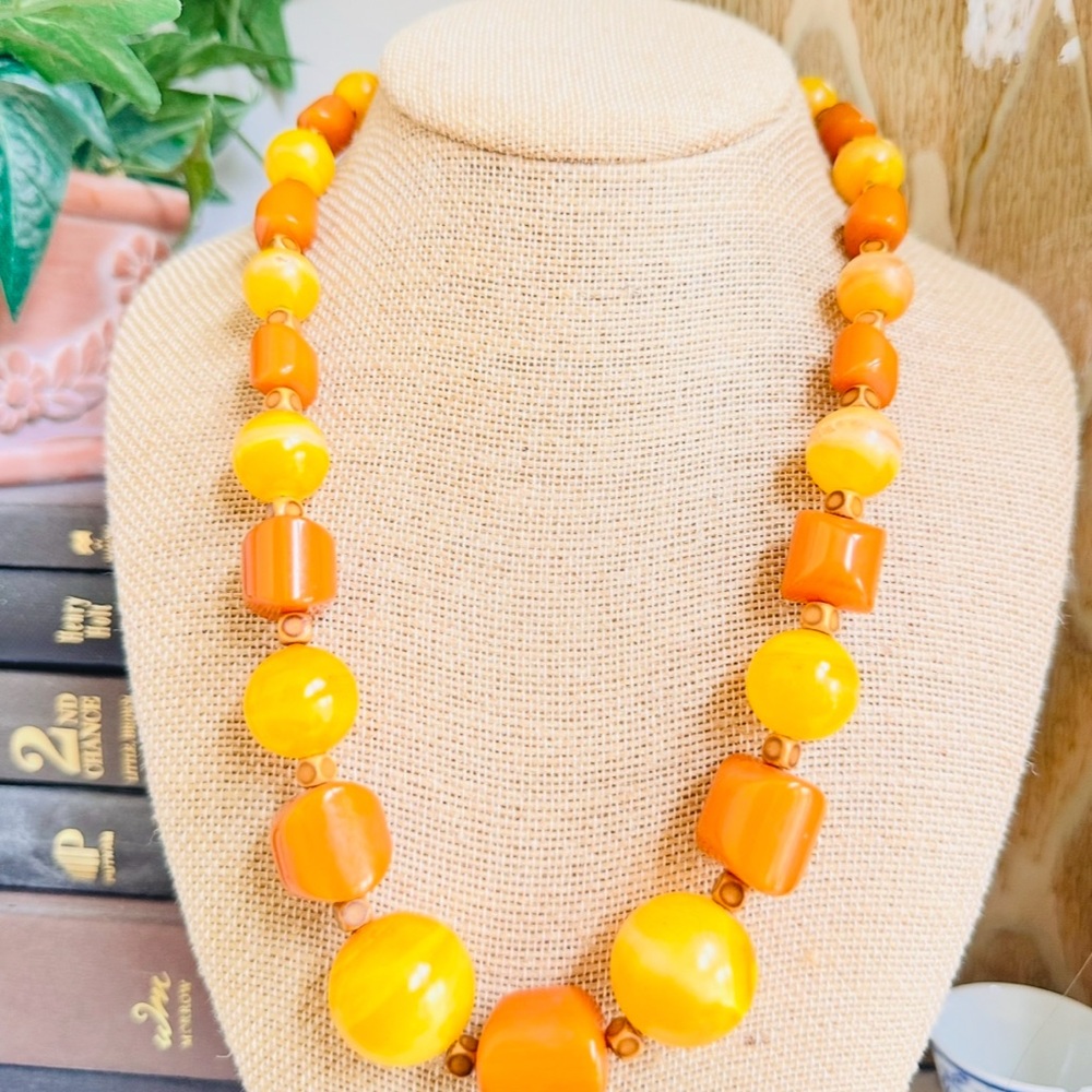 Vintage Vibrant Orange and Yellow Beaded Necklace with Graduated Design